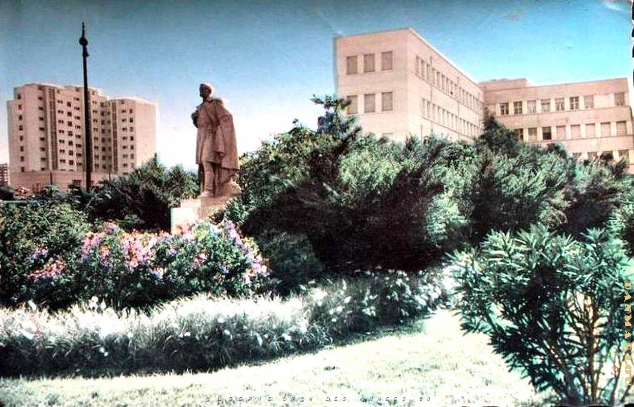 FM r- 026- Lycee Ali Chekkal.JPG